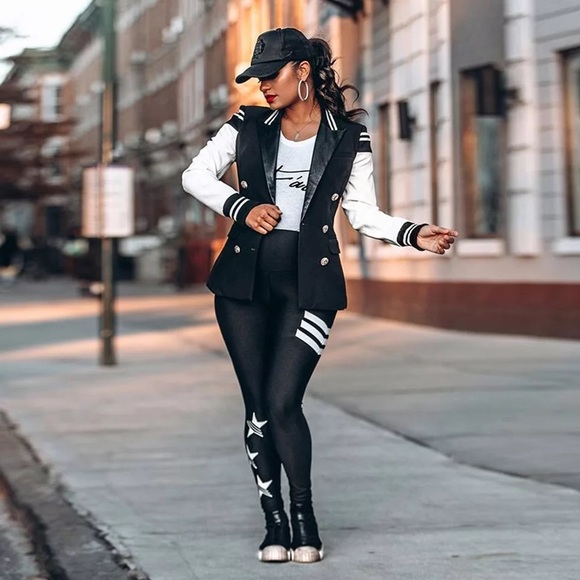 NWT modern jacket with gold buttons gorge - Picture 2 of 5